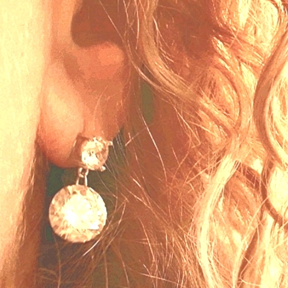 Jewelry - Dangle Crystal Earring